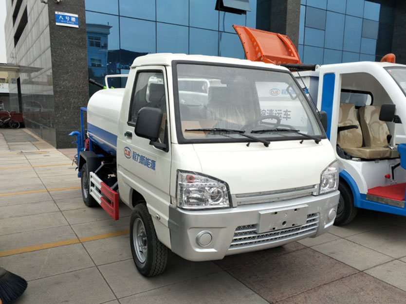 程力新能源純電動(dòng)2方灑水車