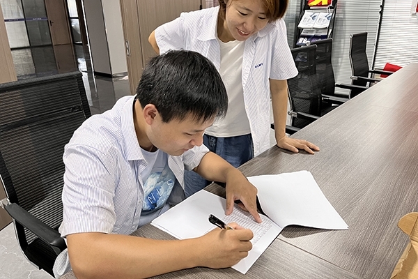 領取節(jié)日福利